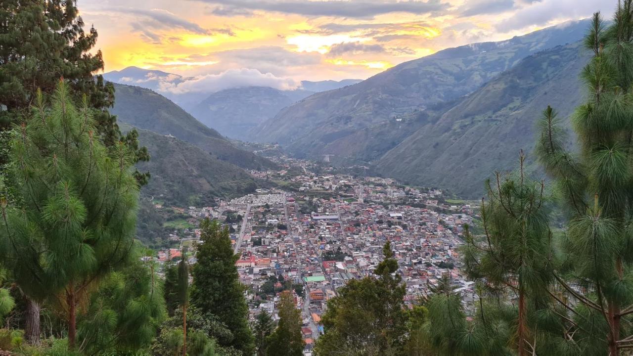 באניוס Premium Holiday Cabin - Spectacular Tungurahua Volcano View מראה חיצוני תמונה